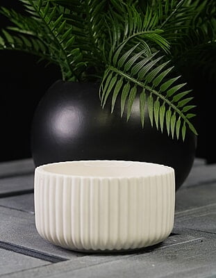 Copy of Large Ribbed Trinket Bowl- Solid Colour