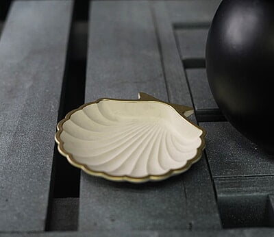Copy of Shell Trinket Tray- Solid colour with Metallic rim