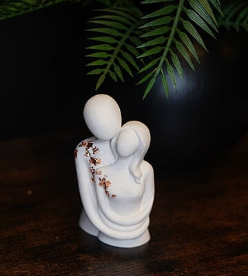 Copy of Abstract Couple Statue- Solid Colour