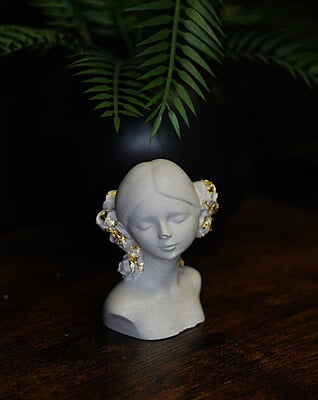 Copy of Flower Lady Statue- Solid Colour